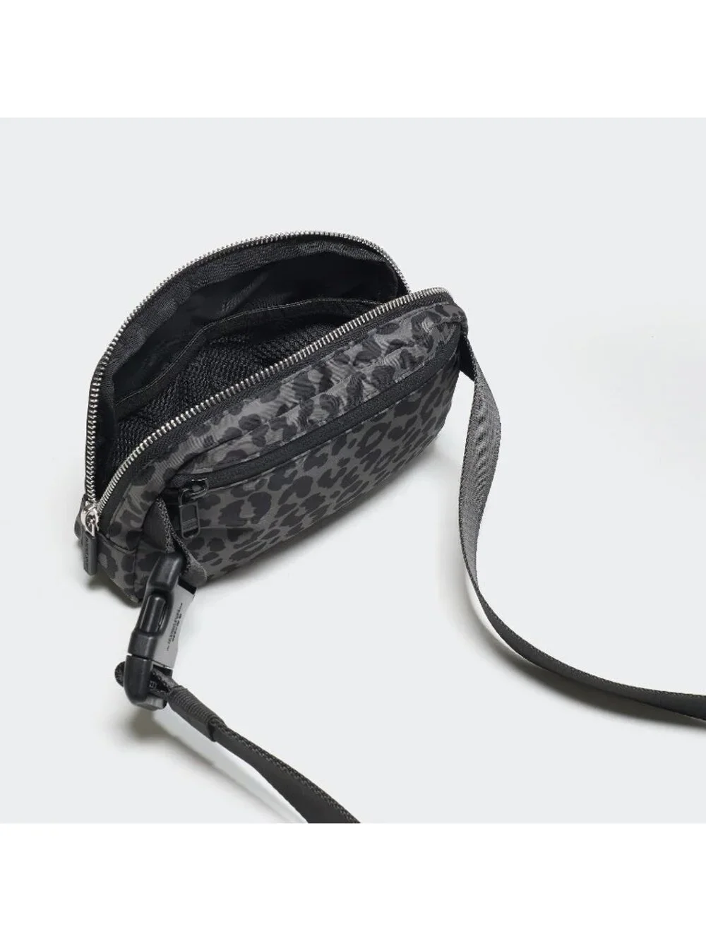 Men's Grey Leopard Crossbody Belt Bag Wide Zipper Adjustable Strap 3-Pockets